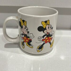 Vintage 1970s / 1980s Disney Mug Minnie Mouse Coffee Cup Collectible Korea